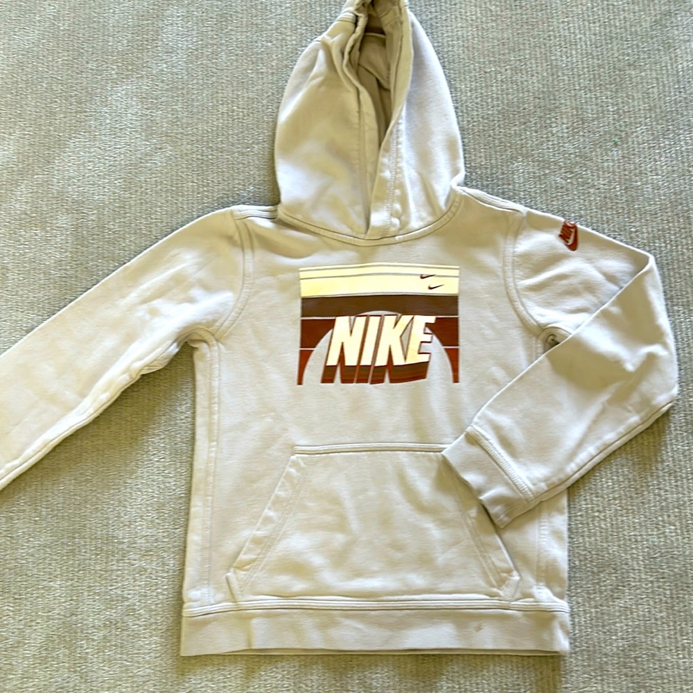 Nike hoodie. Size L cream